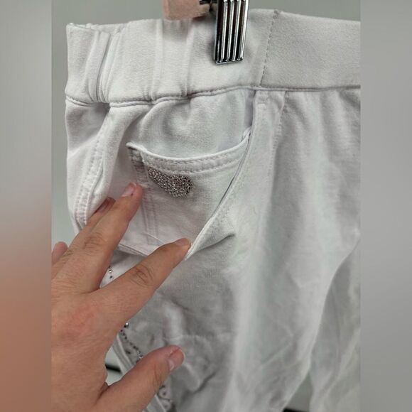 Quacker Factory white embellished dream jeans size 2X 96% cotton - Picture 7 of 16
